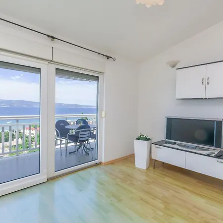Tomislav Apartment *