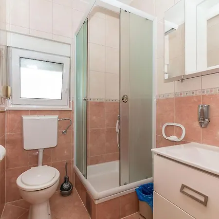 Tomislav Apartment *